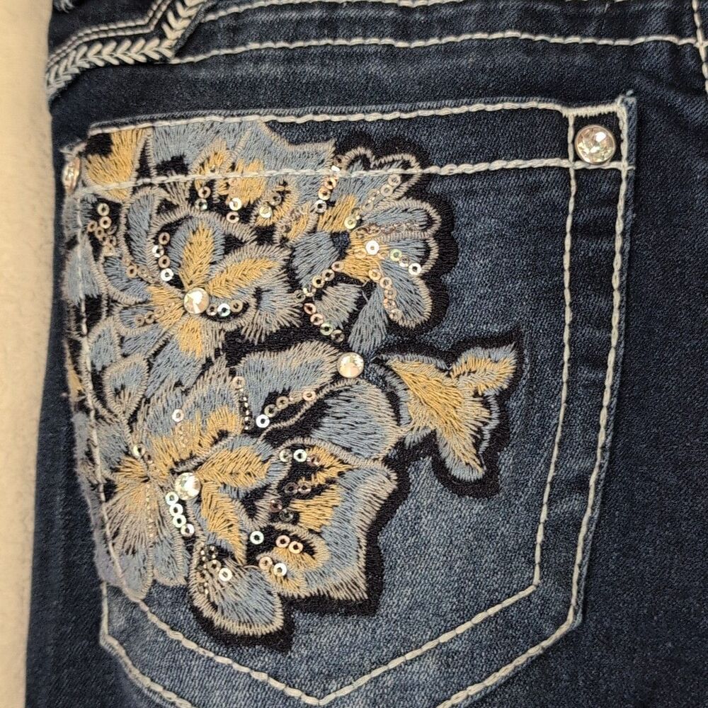 Rebel Jeans Women's 9/27 Distressed Jewel Flower Detail Wide Leg Mid Rise Dark - Picture 10 of 15